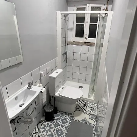 Privada 3 Grande Con Balcon * Lisbona