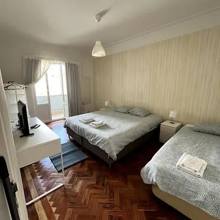 Privada 3 Grande Con Balcon Lisboa