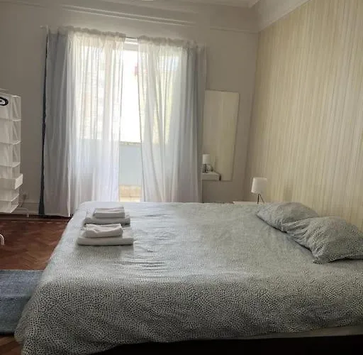 Privada 3 Grande Con Balcon Gasthuis Lissabon
